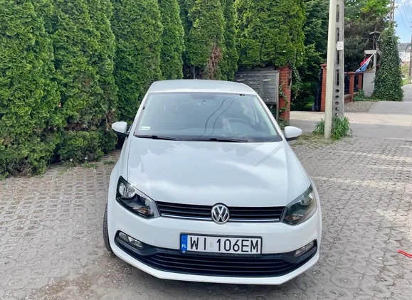 podkarpackie Volkswagen Polo cena 34500 przebieg: 68000, rok produkcji 2015 z Warszawa